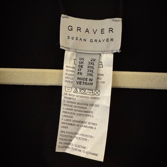 Susan graver topper/ jacket. Pink/black size 2X 
EXCELLENT condition! - Picture 7 of 8